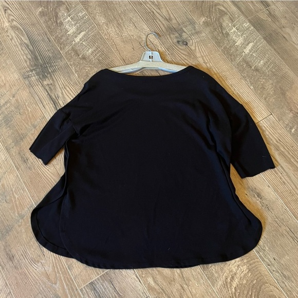 SWS Essentials Black Top Size Medium - Picture 3 of 5